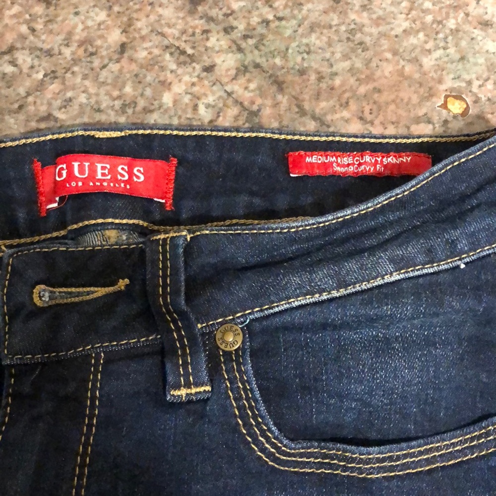 GUESS jeans - Picture 2 of 5